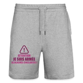 Attention, Je Suis Armée De Blagues Cinglantes ! - Short de jogging bio TRAINER Stanley/Stella unisexe - gris chiné - Devant - Nik (191cm) & Marisol (170cm)
