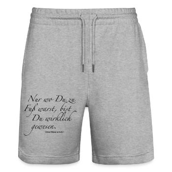 Göthe zu Fuß - Stanley/Stella Unisex Bio Joggingshorts Trainer  - Grau meliert - Vorne - Nik (191cm) & Marisol (170cm)
