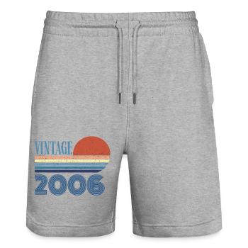 Jahrgang 2006 - Stanley/Stella Unisex Bio Joggingshorts Trainer  - Grau meliert - Vorne - Nik (191cm) & Marisol (170cm)