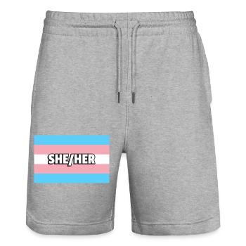 Transfem She Her Transfem Flagge Trans - Stanley/Stella Unisex Bio Joggingshorts Trainer  - Grau meliert - Vorne - Nik (191cm) & Marisol (170cm)