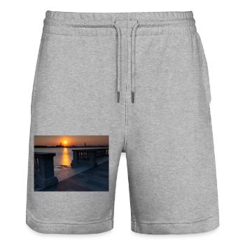 Sonnenuntergang in Venedig - Stanley/Stella Unisex Bio Joggingshorts Trainer  - Grau meliert - Vorne - Nik (191cm) & Marisol (170cm)