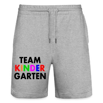 Team kindergarten - Stanley/Stella Unisex Bio Joggingshorts Trainer  - Grau meliert - Vorne - Nik (191cm) & Marisol (170cm)
