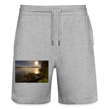 Sonnenaufgang am Bad Bayersoier See - Stanley/Stella Unisex Bio Joggingshorts Trainer  - Grau meliert - Vorne - Nik (191cm) & Marisol (170cm)