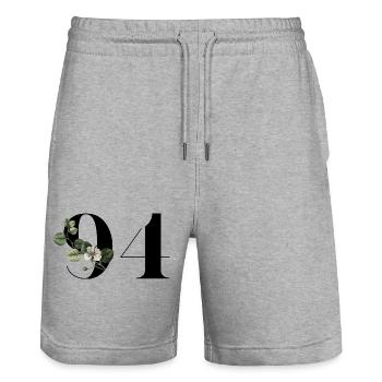 Nummer 94 Blumengrün - 94. Blumengeburtstag - Stanley/Stella Unisex Bio Joggingshorts Trainer  - Grau meliert - Vorne - Nik (191cm) & Marisol (170cm)
