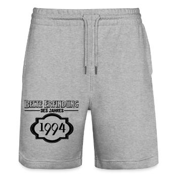 Beste Erfindung des Jahres 1994 Geschenk - Stanley/Stella Unisex Bio Joggingshorts Trainer  - Grau meliert - Vorne - Nik (191cm) & Marisol (170cm)