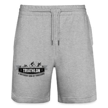 Triathlon. Eine andere Art von Dreier. - Stanley/Stella Unisex Bio Joggingshorts Trainer  - Grau meliert - Vorne - Nik (191cm) & Marisol (170cm)