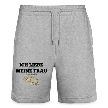 Ich liebe meine Frau Pelmeni Geschenk - Stanley/Stella Unisex Bio Joggingshorts Trainer  - Grau meliert - Vorne - Nik (191cm) & Marisol (170cm)
