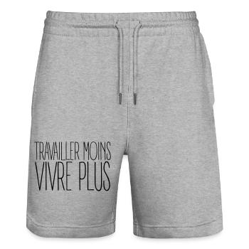 Travailler moins vivre plus - Humour Travail - Short de jogging bio TRAINER Stanley/Stella unisexe - gris chiné - Devant - Nik (191cm) & Marisol (170cm)