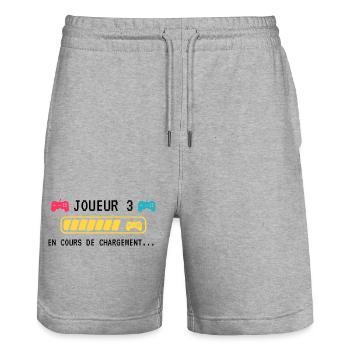 Cadeau 'Joueur 3 en cours de chargement', Bébé - Short de jogging bio TRAINER Stanley/Stella unisexe - gris chiné - Devant - Nik (191cm) & Marisol (170cm)