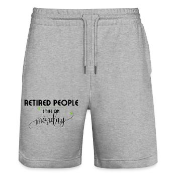 Rentner lächeln am Montag Ruhestand Spruch. - Stanley/Stella Unisex Bio Joggingshorts Trainer  - Grau meliert - Vorne - Nik (191cm) & Marisol (170cm)
