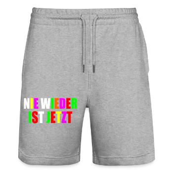 Nie wieder ist jetzt - Stanley/Stella Unisex Bio Joggingshorts Trainer  - Grau meliert - Vorne - Nik (191cm) & Marisol (170cm)