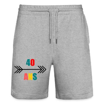 40. 40 JAHRE. 40-JÄHRIGES JUBILÄUM. 40-JÄHRIGES JUBILÄUM. - Stanley/Stella Unisex Bio Joggingshorts Trainer  - Grau meliert - Vorne - Nik (191cm) & Marisol (170cm)