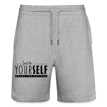 Soyez simplement vous-même et brisez le schéma - Short de jogging bio TRAINER Stanley/Stella unisexe - gris chiné - Devant - Nik (191cm) & Marisol (170cm)