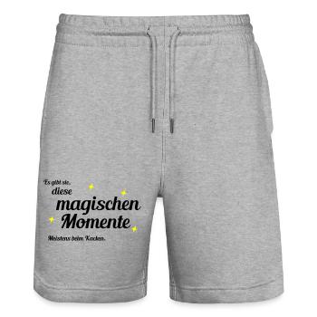 Magische Momente - Stanley/Stella Unisex Bio Joggingshorts Trainer  - Grau meliert - Vorne - Nik (191cm) & Marisol (170cm)