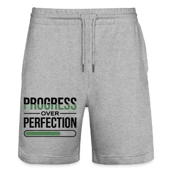 Fortschritt über Perfektion - Stanley/Stella Unisex Bio Joggingshorts Trainer  - Grau meliert - Vorne - Nik (191cm) & Marisol (170cm)