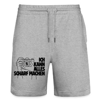 Ich kann alles scharf machen Kamera Spruch - Stanley/Stella Unisex Bio Joggingshorts Trainer  - Grau meliert - Vorne - Nik (191cm) & Marisol (170cm)