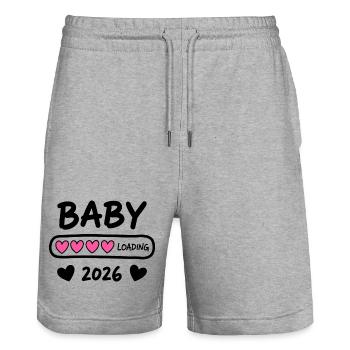 Baby Loading 2026 Schwangerschaft Eltern - Stanley/Stella Unisex Bio Joggingshorts Trainer  - Grau meliert - Vorne - Nik (191cm) & Marisol (170cm)