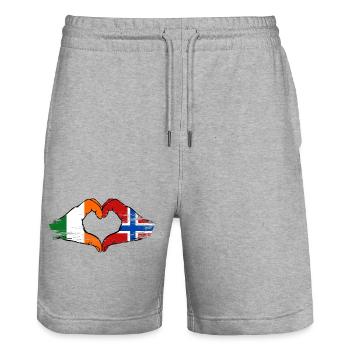 Mains du drapeau de l’Irlande et de la Norvège en forme de cœur utilisées - Short de jogging bio TRAINER Stanley/Stella unisexe - gris chiné - Devant - Nik (191cm) & Marisol (170cm)