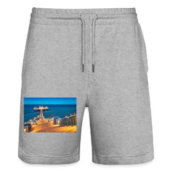 Quai à Sellin sur l’île de Rügen - Short de jogging bio TRAINER Stanley/Stella unisexe - gris chiné - Devant - Nik (191cm) & Marisol (170cm)