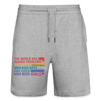 Le monde a des problèmes plus importants - Déclaration LGBTQ - Short de jogging bio TRAINER Stanley/Stella unisexe - gris chiné - Devant - Nik (191cm) & Marisol (170cm)