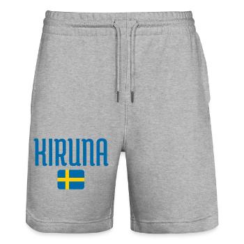 Kiruna mit der schwedischen Flagge - Stanley/Stella Unisex Bio Joggingshorts Trainer  - Grau meliert - Vorne - Nik (191cm) & Marisol (170cm)