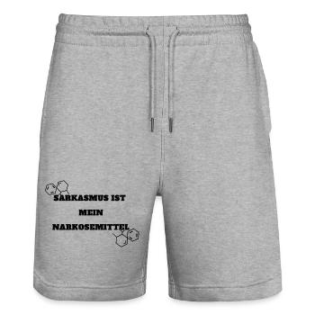 Sarkasmus ist mein Narkosemittel, lustiges Motiv - Stanley/Stella Unisex Bio Joggingshorts Trainer  - Grau meliert - Vorne - Nik (191cm) & Marisol (170cm)