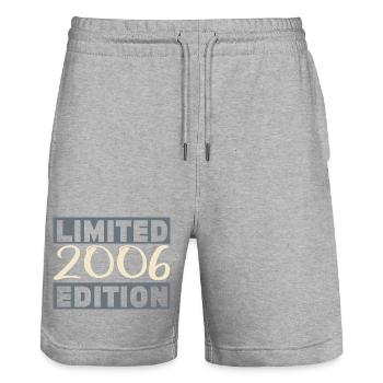 Vintage 2006, 20-jähriges Jubiläumsgeschenk - Stanley/Stella Unisex Bio Joggingshorts Trainer  - Grau meliert - Vorne - Nik (191cm) & Marisol (170cm)