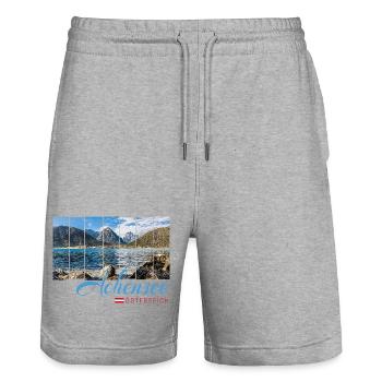 Achensee Tirol Retro Österreich Vintage Souvenir - Stanley/Stella Unisex Bio Joggingshorts Trainer  - Grau meliert - Vorne - Nik (191cm) & Marisol (170cm)