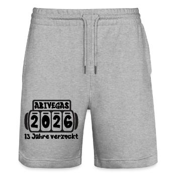 Abitur 2026 - Abivegas 13 Jahre verzockt Wortspiel - Stanley/Stella Unisex Bio Joggingshorts Trainer  - Grau meliert - Vorne - Nik (191cm) & Marisol (170cm)