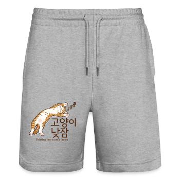 Rêve de chat : Chat endormi de Séoul - Short de jogging bio TRAINER Stanley/Stella unisexe - gris chiné - Devant - Nik (191cm) & Marisol (170cm)