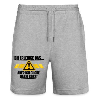 Ich mach das aber ich gucke dabei böse - Stanley/Stella Unisex Bio Joggingshorts Trainer  - Grau meliert - Vorne - Nik (191cm) & Marisol (170cm)