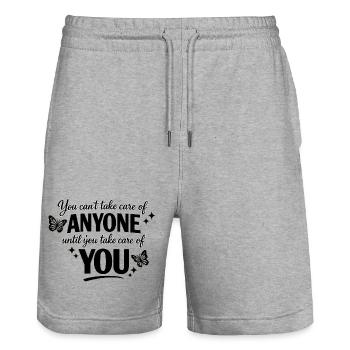 Selbstfürsorge zuerst: Du bist wichtig Geschenk - Stanley/Stella Unisex Bio Joggingshorts Trainer  - Grau meliert - Vorne - Nik (191cm) & Marisol (170cm)