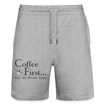 Kaffee erst. Rettet die Welt später. - Stanley/Stella Unisex Bio Joggingshorts Trainer  - Grau meliert - Vorne - Nik (191cm) & Marisol (170cm)