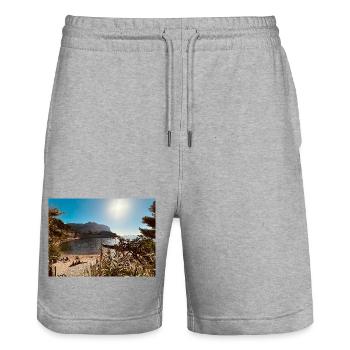 Baie de Sunny Beach - Short de jogging bio TRAINER Stanley/Stella unisexe - gris chiné - Devant - Nik (191cm) & Marisol (170cm)