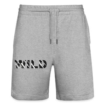 WILD Grunge Typo Motiv - Stanley/Stella Unisex Bio Joggingshorts Trainer  - Grau meliert - Vorne - Nik (191cm) & Marisol (170cm)