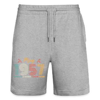 Mai 1957 Retro Geburtstag Mai 1957 - Stanley/Stella Unisex Bio Joggingshorts Trainer  - Grau meliert - Vorne - Nik (191cm) & Marisol (170cm)