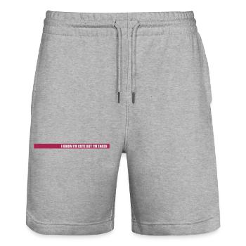 cute but taken Zitat - Stanley/Stella Unisex Bio Joggingshorts Trainer  - Grau meliert - Vorne - Nik (191cm) & Marisol (170cm)