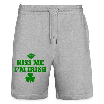 Kiss me im irish - Short de jogging bio TRAINER Stanley/Stella unisexe - gris chiné - Devant - Nik (191cm) & Marisol (170cm)