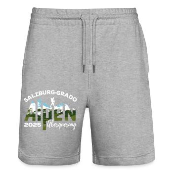 Alpenüberquerung Alpen 2025 Salzburg Grado Wandern - Stanley/Stella Unisex Bio Joggingshorts Trainer  - Grau meliert - Vorne - Nik (191cm) & Marisol (170cm)