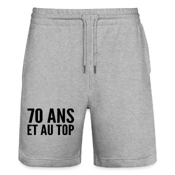 70 Jahre alt und an der Spitze - Stanley/Stella Unisex Bio Joggingshorts Trainer  - Grau meliert - Vorne - Nik (191cm) & Marisol (170cm)
