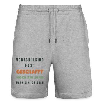 Vorschulkind fast geschafft noch ein Jahr 2026 - Stanley/Stella Unisex Bio Joggingshorts Trainer  - Grau meliert - Vorne - Nik (191cm) & Marisol (170cm)