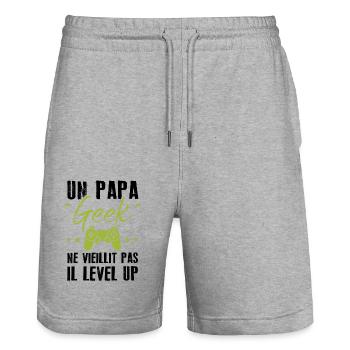 Un papa geek ne vieillit pas il level up - Short de jogging bio TRAINER Stanley/Stella unisexe - gris chiné - Devant - Nik (191cm) & Marisol (170cm)