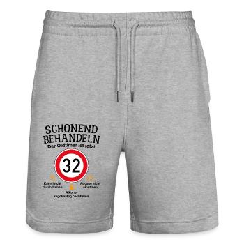 32. Geburtstag Schonend Behandeln Oldtimer Ist 32 - Stanley/Stella Unisex Bio Joggingshorts Trainer  - Grau meliert - Vorne - Nik (191cm) & Marisol (170cm)