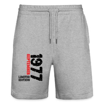 1977 September Limited Edition 46. Geburtstag Deko - Stanley/Stella Unisex Bio Joggingshorts Trainer  - Grau meliert - Vorne - Nik (191cm) & Marisol (170cm)