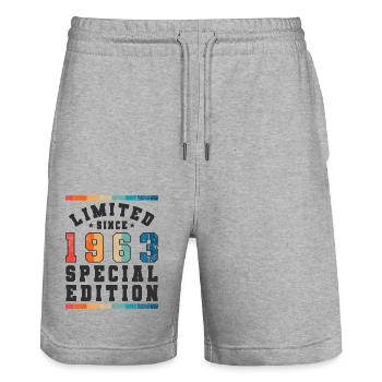Limited Edition since 1963 Geburtstag Geschenk - Stanley/Stella Unisex Bio Joggingshorts Trainer  - Grau meliert - Vorne - Nik (191cm) & Marisol (170cm)