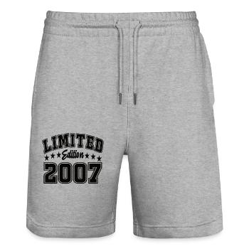 Limited Edition 2007 - Stanley/Stella Unisex Bio Joggingshorts Trainer  - Grau meliert - Vorne - Nik (191cm) & Marisol (170cm)