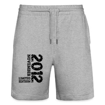 2012 November Limited Edition 11. Geburtstag Deko - Stanley/Stella Unisex Bio Joggingshorts Trainer  - Grau meliert - Vorne - Nik (191cm) & Marisol (170cm)