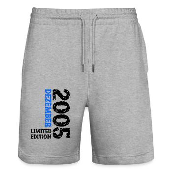 2005 Dezember Limited Edition 18. Geburtstag Deko - Stanley/Stella Unisex Bio Joggingshorts Trainer  - Grau meliert - Vorne - Nik (191cm) & Marisol (170cm)