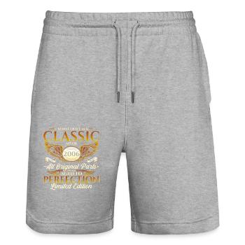 18. Geburtstag Mann Oldtimer April Jahrgang 2006 - Stanley/Stella Unisex Bio Joggingshorts Trainer  - Grau meliert - Vorne - Nik (191cm) & Marisol (170cm)
