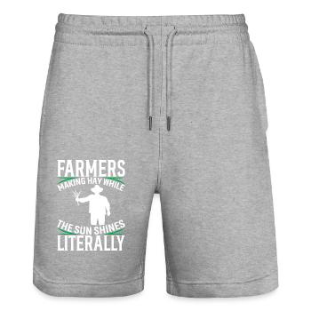 Landwirte: Heu machen, solange die Sonne scheint, buchstäblich - Stanley/Stella Unisex Bio Joggingshorts Trainer  - Grau meliert - Vorne - Nik (191cm) & Marisol (170cm)